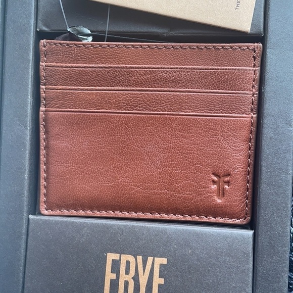 Frye Beanie and Card Case New In Box - Picture 4 of 6